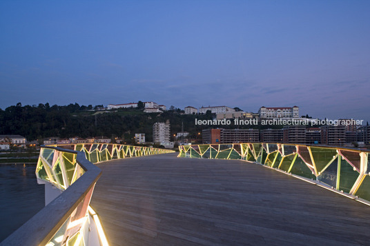 ponte pedro e inês cecil balmond