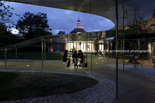 serpentine pavilion 2009 sanaa