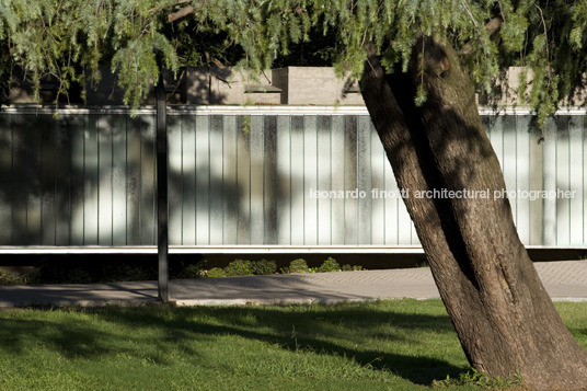 pavilions at independencia park  rafael iglesia