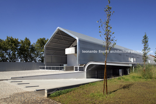 faculdade de artes e arquitectura inês lobo