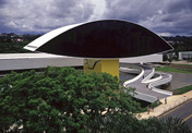 oscar niemeyer museum