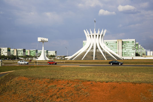 catedral metropolitana oscar niemeyer