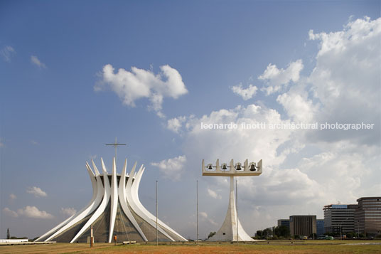 catedral metropolitana oscar niemeyer