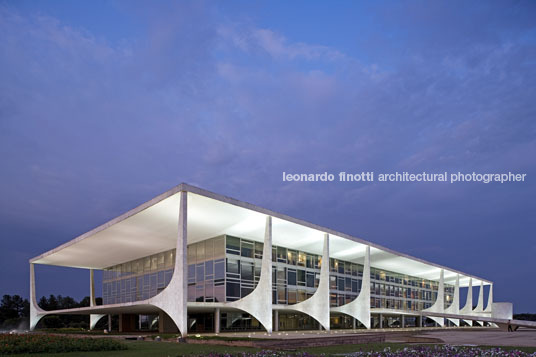 palácio do planalto oscar niemeyer