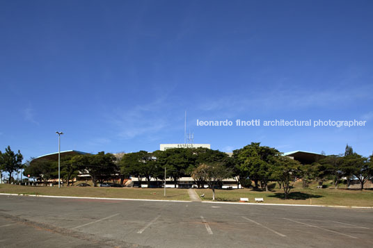 serra dourada stadium paulo mendes da rocha