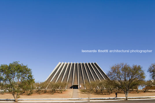 teatro nacional oscar niemeyer