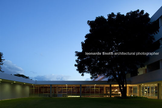 brasília palace hotel oscar niemeyer