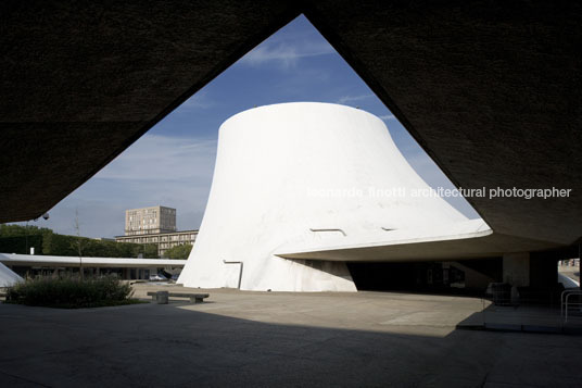 le volcan oscar niemeyer