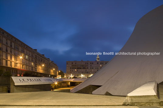 le volcan oscar niemeyer