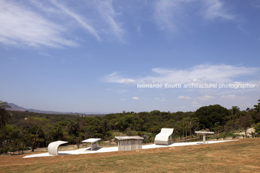 desert park - inhotim dominique gonzalez-foerster