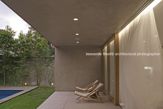 casa morumbi isay weinfeld