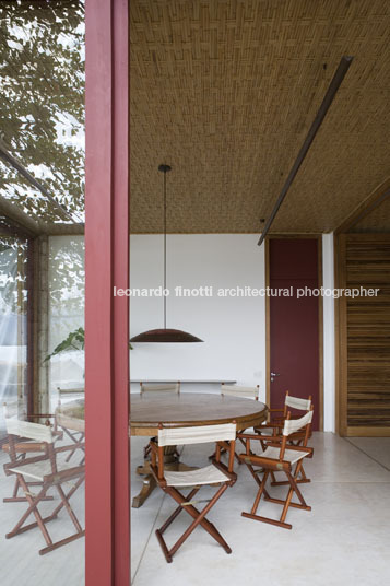 casa ar - frade bernardes+jacobsen