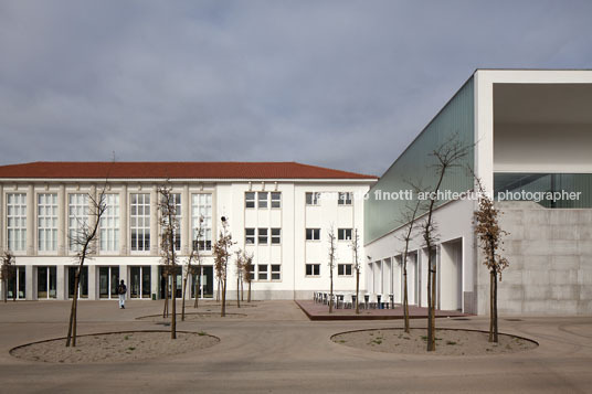 escola avelar brotero inês lobo