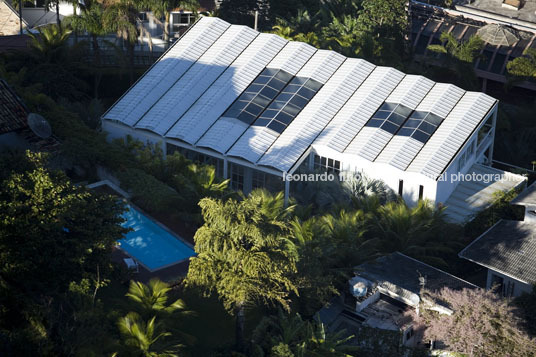 casa hp bernardes+jacobsen