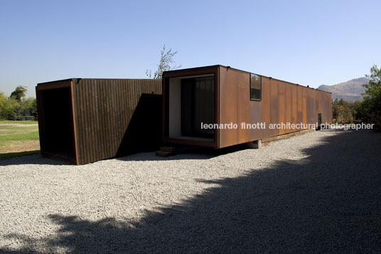 container house sebastian irarrázabal