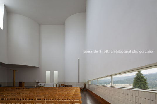 igreja de santa maria alvaro siza