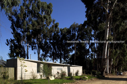 land manager´s house at fundo izaro martin hurtado