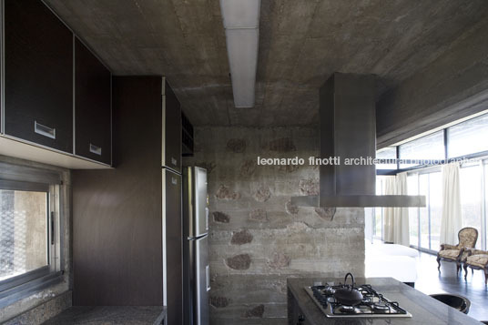 house in villa cielo marchisio+nanzer arquitectos