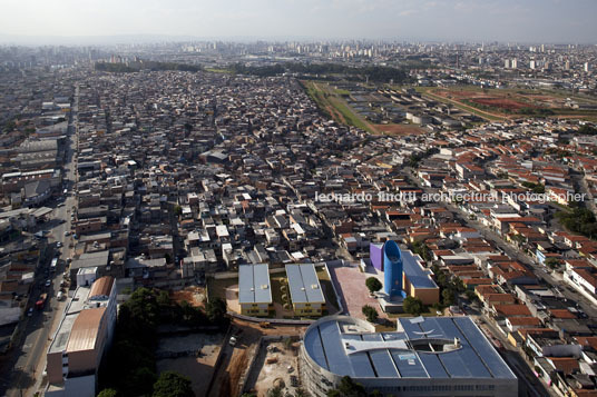 centro cultural heliópolis ruy ohtake