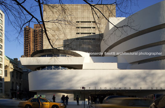 solomon guggenheim museum frank lloyd wright