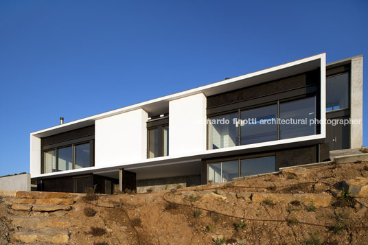 salgados house jstc arquitectos 