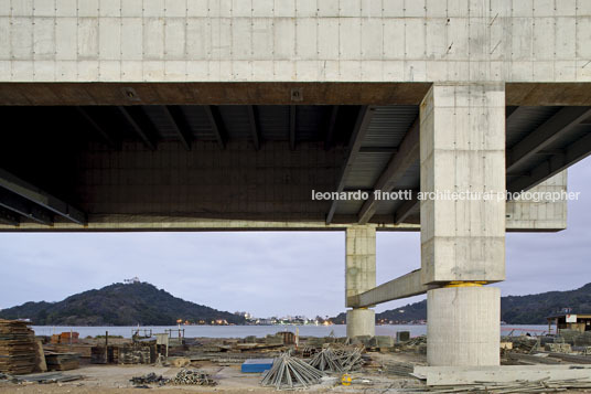 cais das artes paulo mendes da rocha