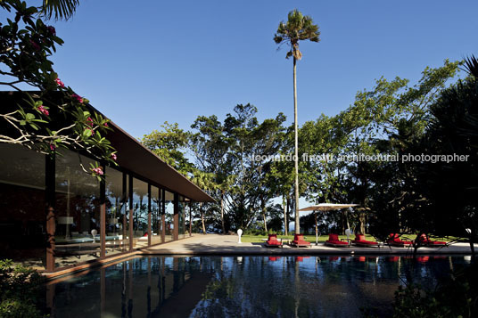 casa joá bernardes+jacobsen