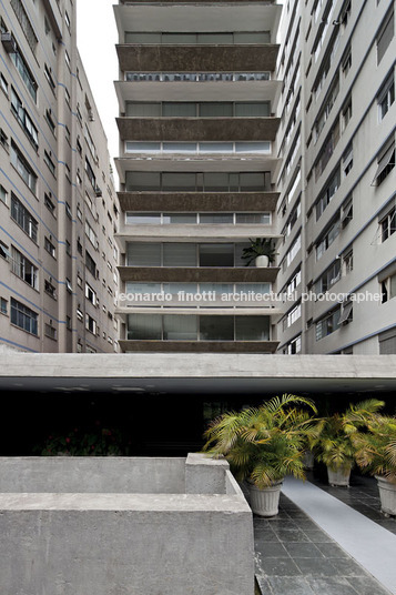 guaimbé building paulo mendes da rocha