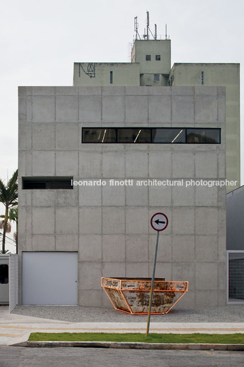 new leme s gallery metro arquitetos