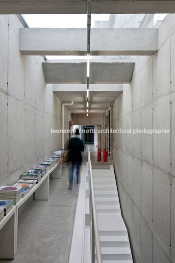 new leme s gallery metro arquitetos