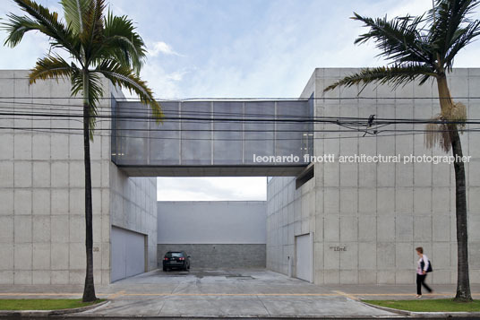 new leme s gallery metro arquitetos