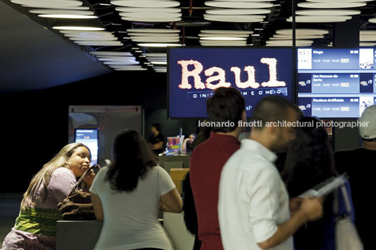 cinema itaú/casapark metro arquitetos