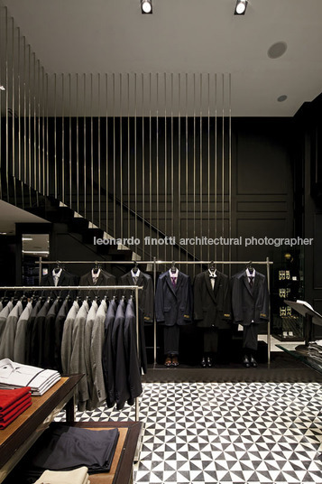 alberto gentlemen store/design barra tremsky arquitetura