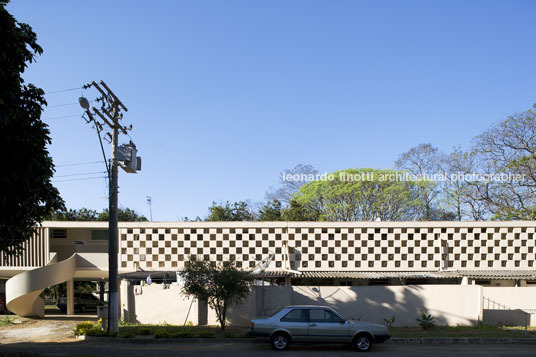 h-10 officers residences at ita oscar niemeyer