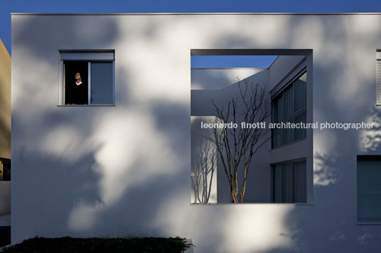 casa dos pátios ar arquitetos