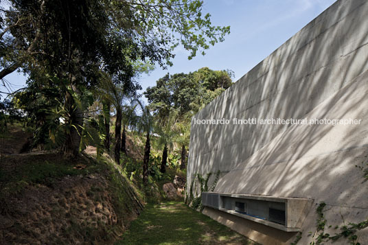 galeria lygia pape - inhotim rizoma arquitetos