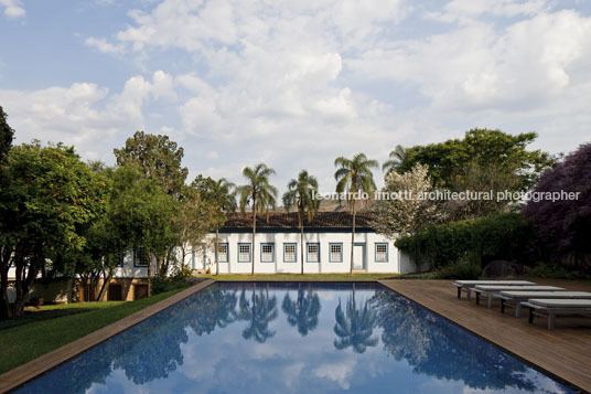 fazenda 3 pedras - pavilhão isay weinfeld