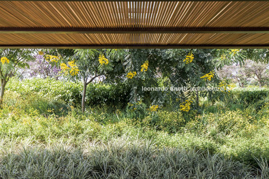 casa fb - fazenda boa vista jacobsen arquitetura