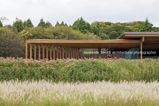 casa gcp - fazenda boa vista bernardes arquitetura