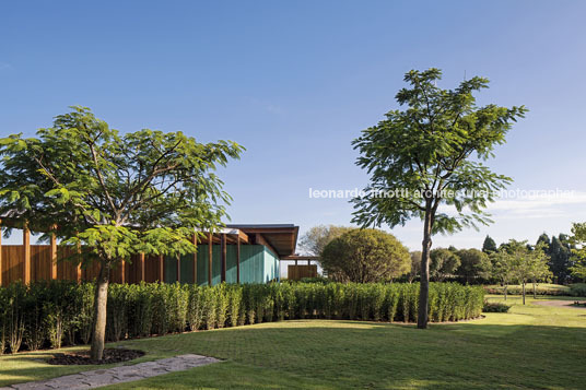 casa gcp - fazenda boa vista bernardes arquitetura