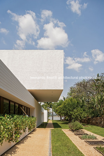 casa brasília isay weinfeld