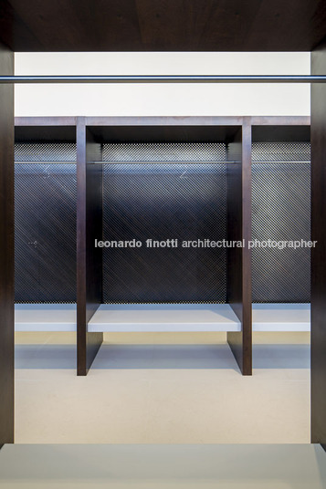body tech - iguatemi isay weinfeld