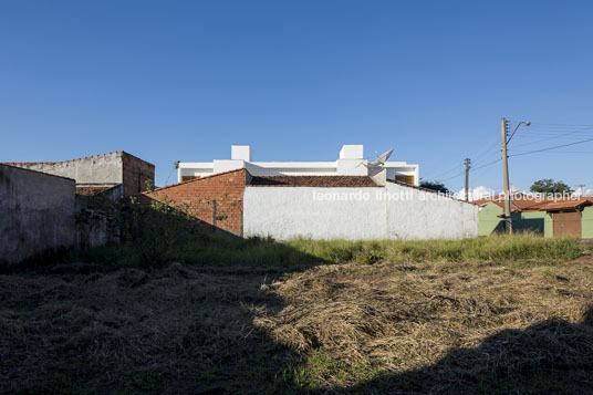 av houses corsi hirano arquitetos