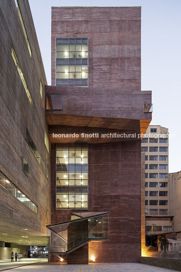 praça das artes brasil arquitetura