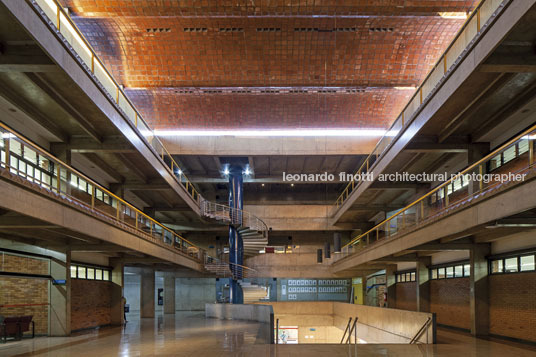 centro administrativo virgílio galassi acácio gil borsoi