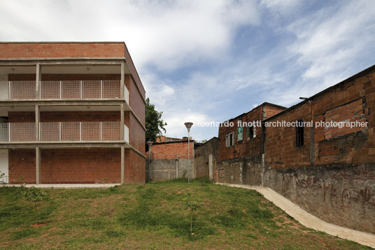 jardim vicentina social housing vigliecca & associados