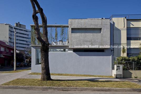 house in punta carretas oreggioni+prieto