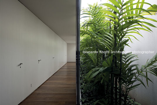 casa grécia isay weinfeld