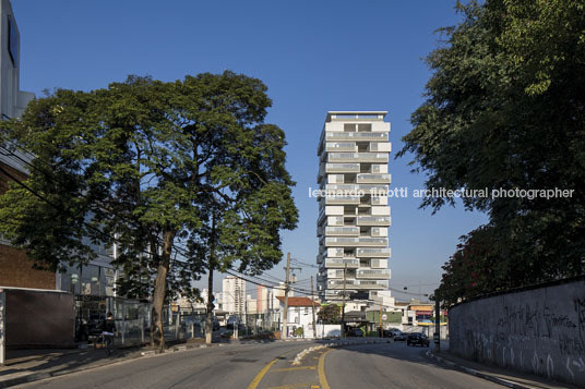 edifício 360º isay weinfeld