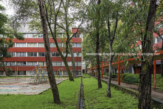 unidad habitacional nonoalco-tlatelolco mario pani